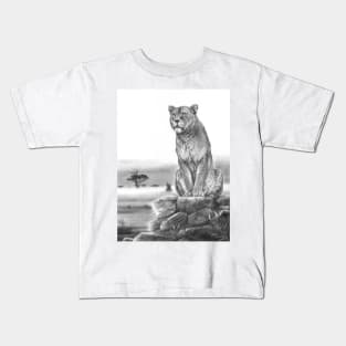 Sentinel - lioness drawing Kids T-Shirt